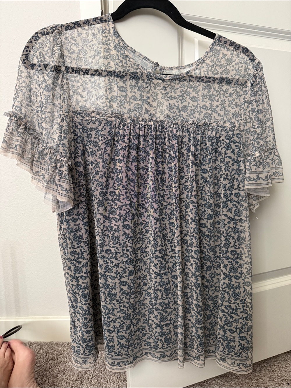Max Studio Blue and White Floral Sheer Short-Sleeve Blouse